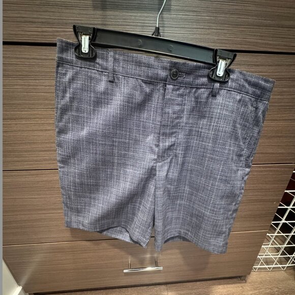 Club Monaco - Picture 1 of 3